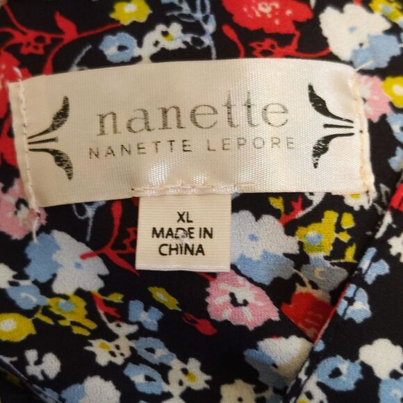 Nanette by Nanette Lepore long sleeve floral button down , long line XL - Picture 4 of 6